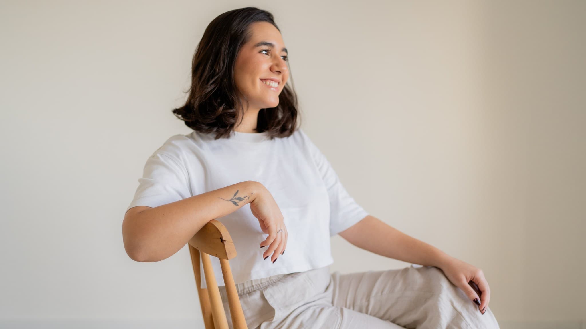 Clara Silveira em seu consultório